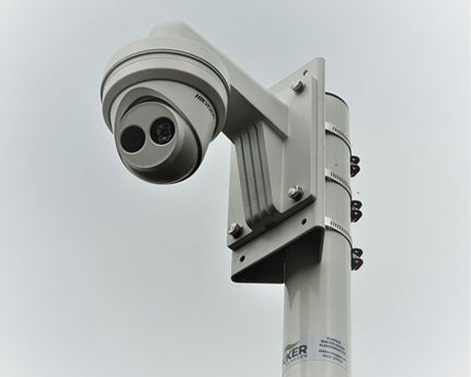 AlarmsysteemExpert.nl Cameramast verplaatsbaar aluminium 3 meter Ø 90mm met tegelframe