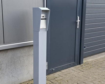 AlarmsysteemExpert.nl Intercomzuil 130cm, 15x15cm Dubbellaags gepoedercoat